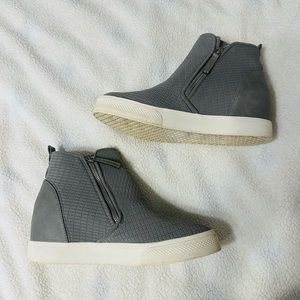 Women’s Steve Madden wedge sneakers size 8.5